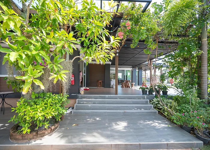 Baan Faa Talaychan Resort