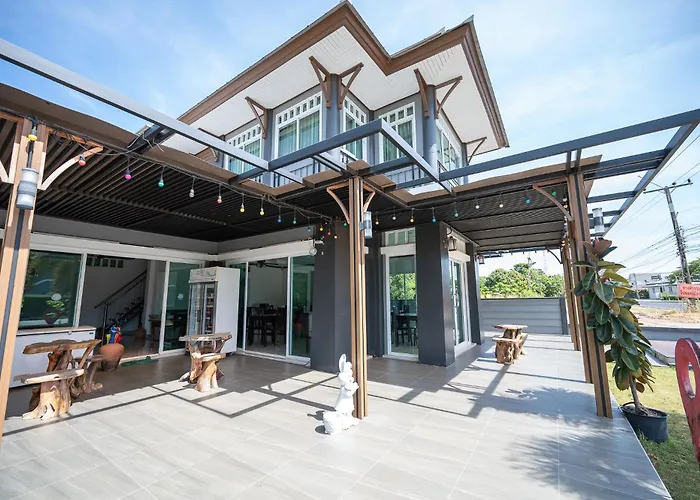 Baan Faa Talaychan Resort